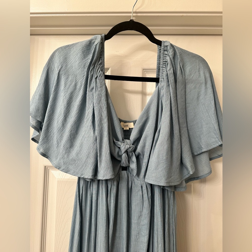 Elegant Blue Midi Dress